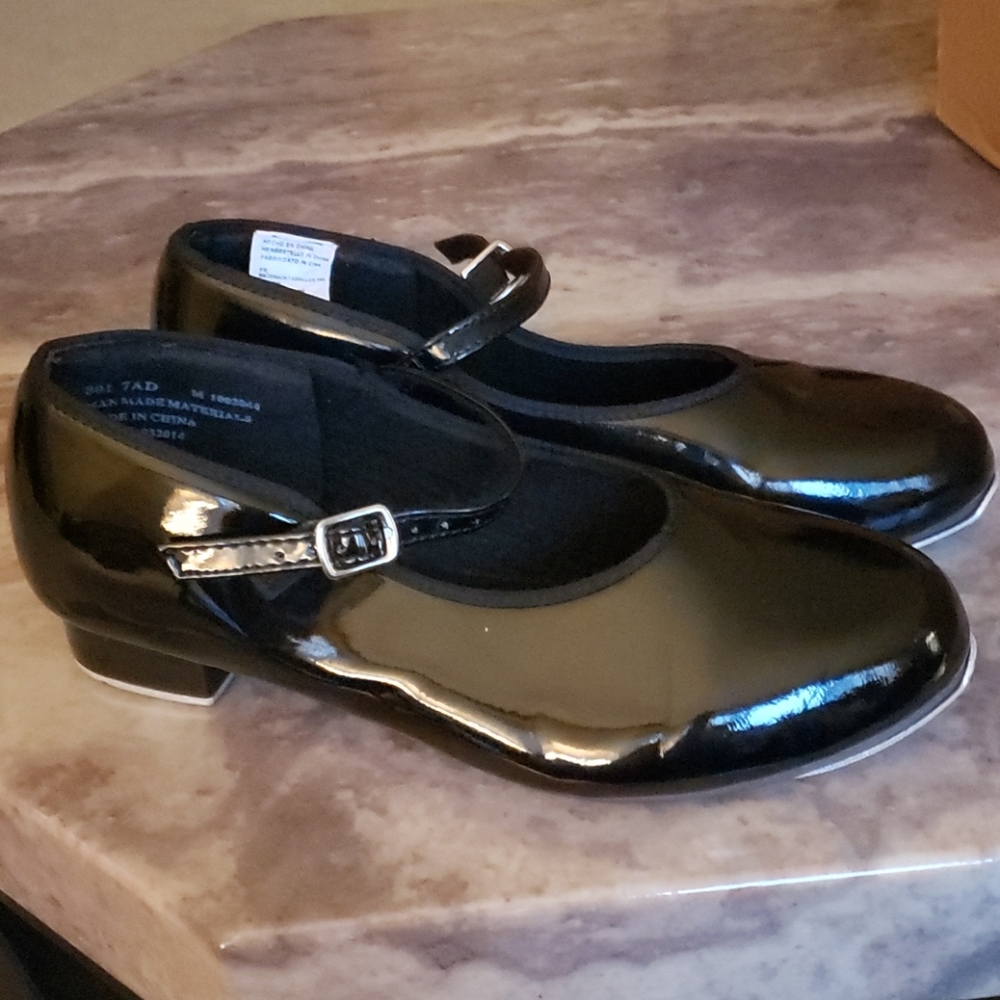 Tap shoes